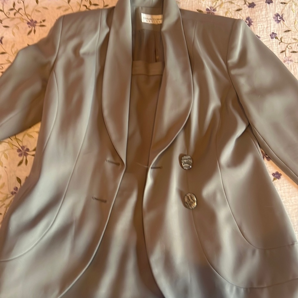 Jacket & skirt suit